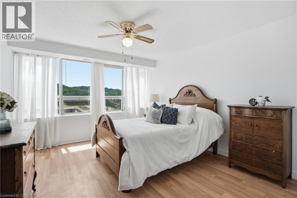 8 Village Green Boulevard Unit# 812, Stoney Creek, Ontario  L8G 5B8 - Photo 15 - 40838723