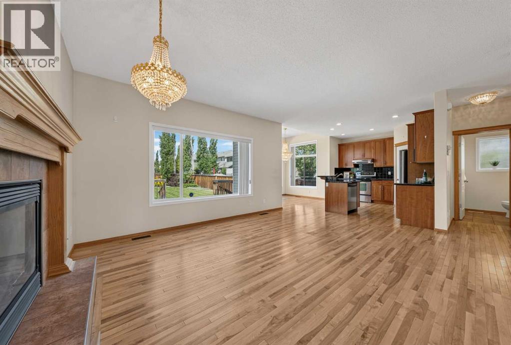63 Cougartown Close Sw, Calgary, Alberta  T3H 0B3 - Photo 12 - A2320648
