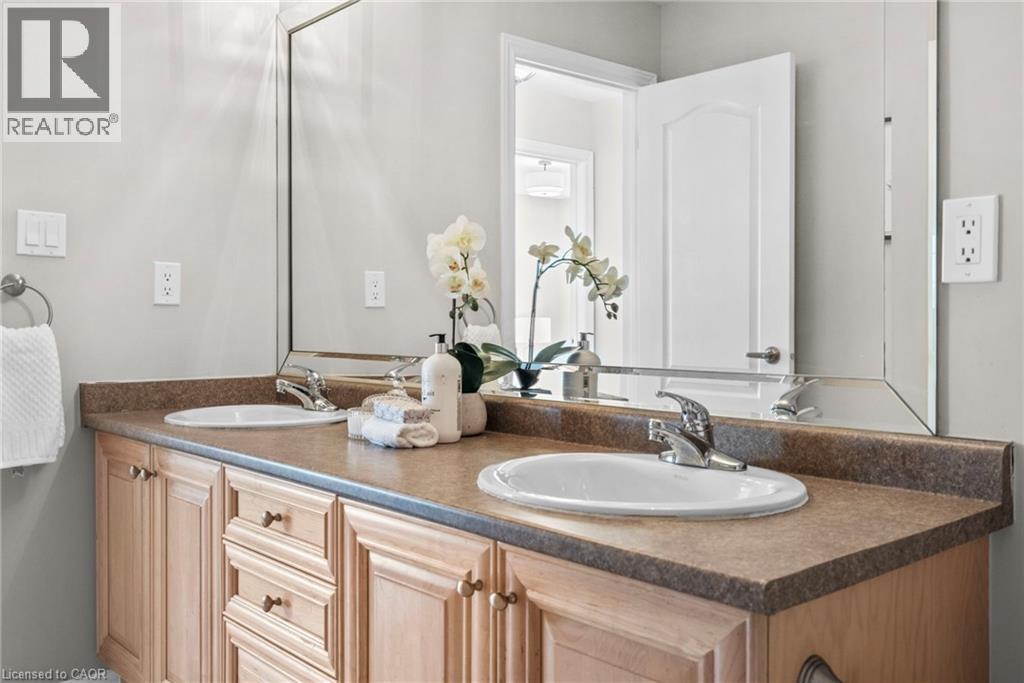 1360 Rolph Terrace, Milton, Ontario  L9T 7E1 - Photo 39 - 40839189