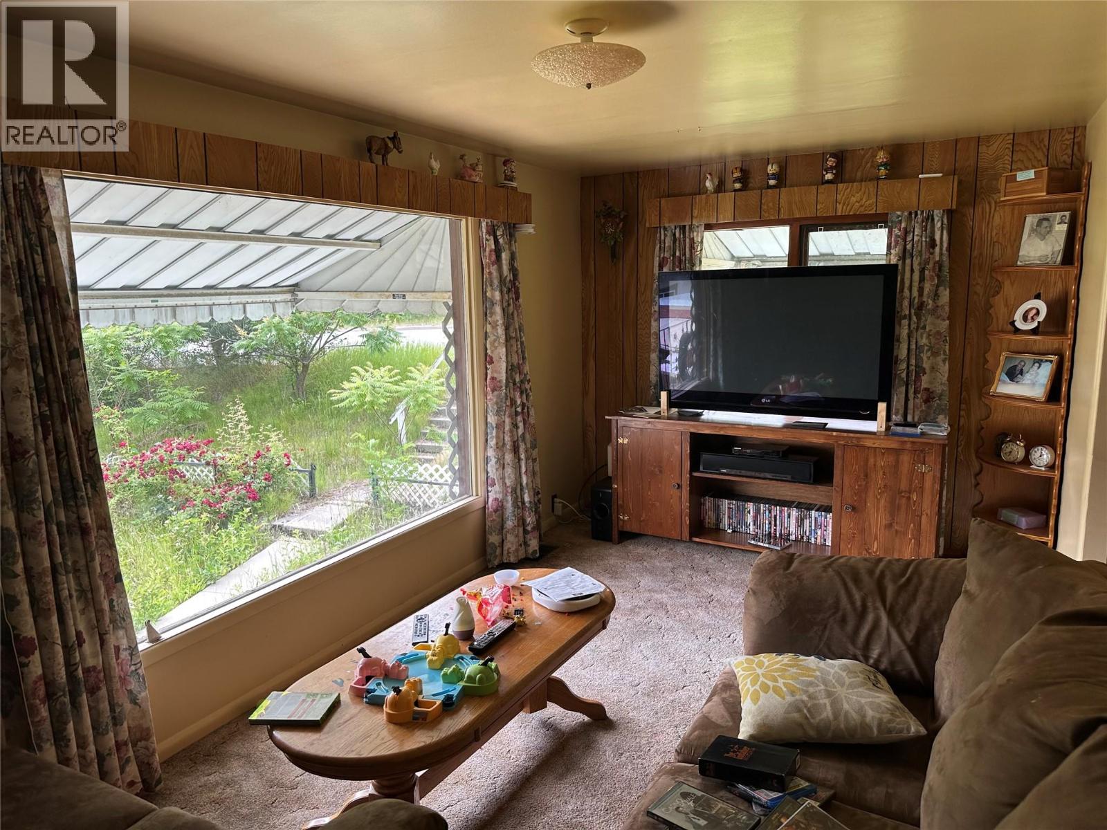 223 Railway Lane, Trail, British Columbia  V1R 2S4 - Photo 7 - 10391914
