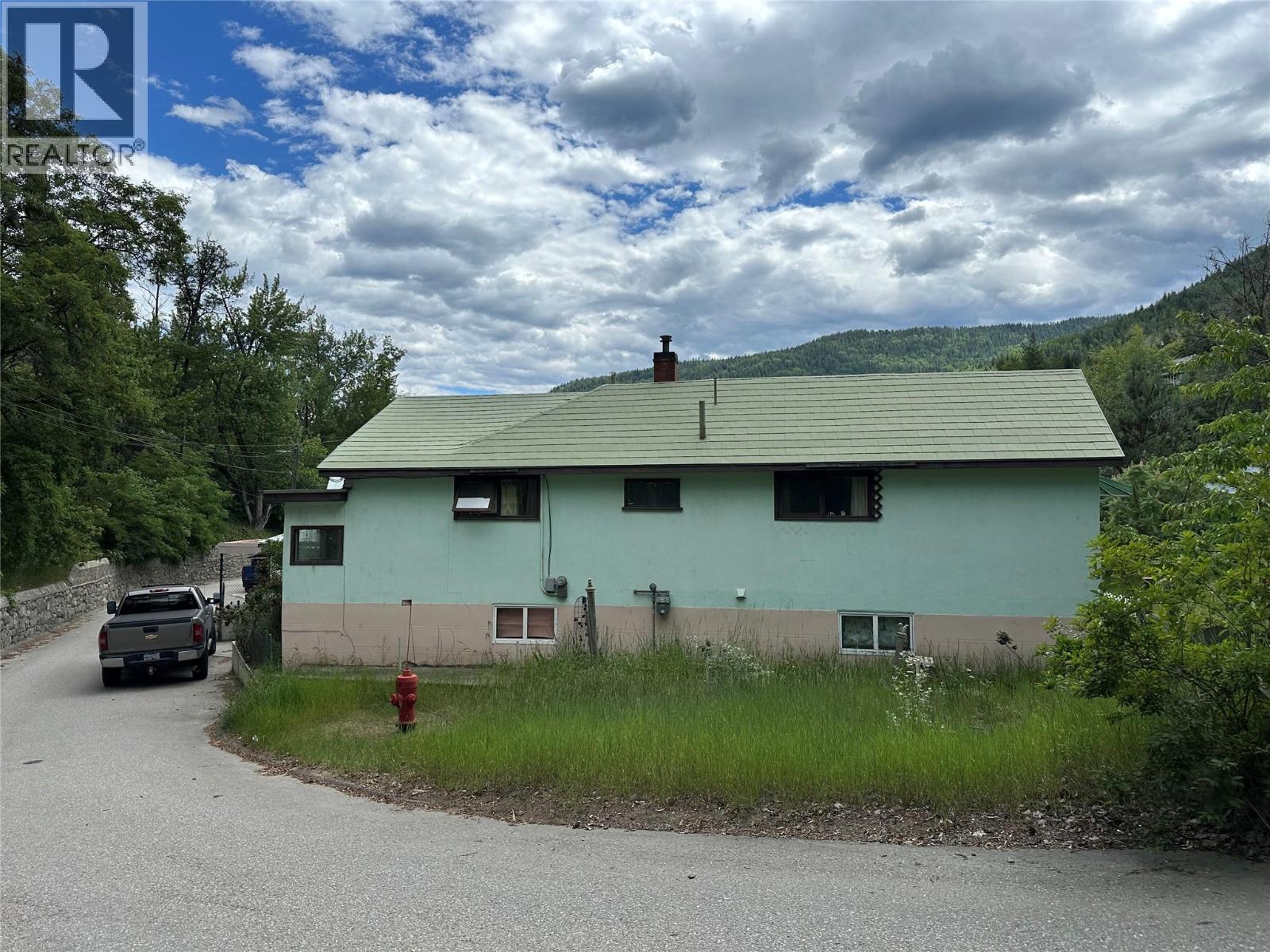 223 Railway Lane, Trail, British Columbia  V1R 2S4 - Photo 12 - 10391914