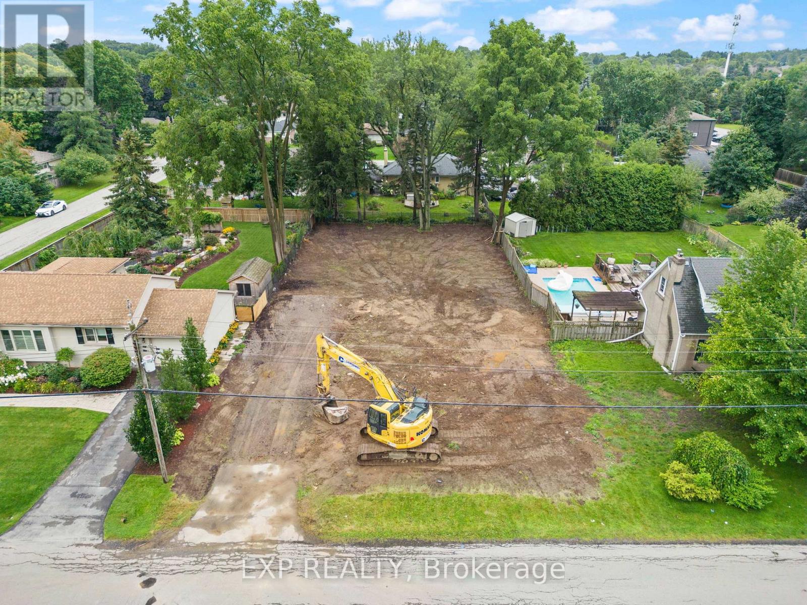 28 CALVIN STREET, Hamilton, Ontario