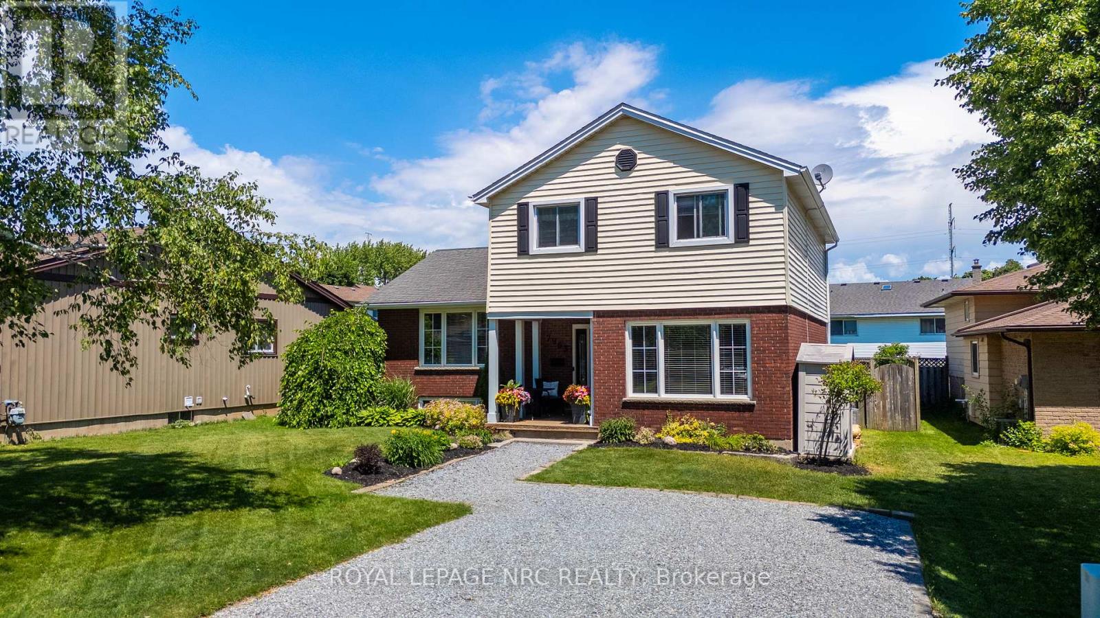 7963 Regent Court, Niagara Falls, Ontario  L2H 2S9 - Photo 4 - X13468458