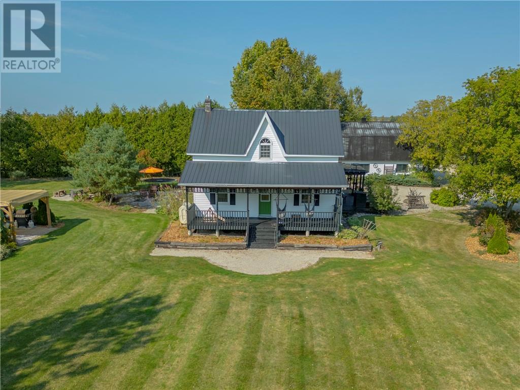 382 7th Line, Gore Bay, Ontario P0P 1H0 - Photo 1 - 2128654
