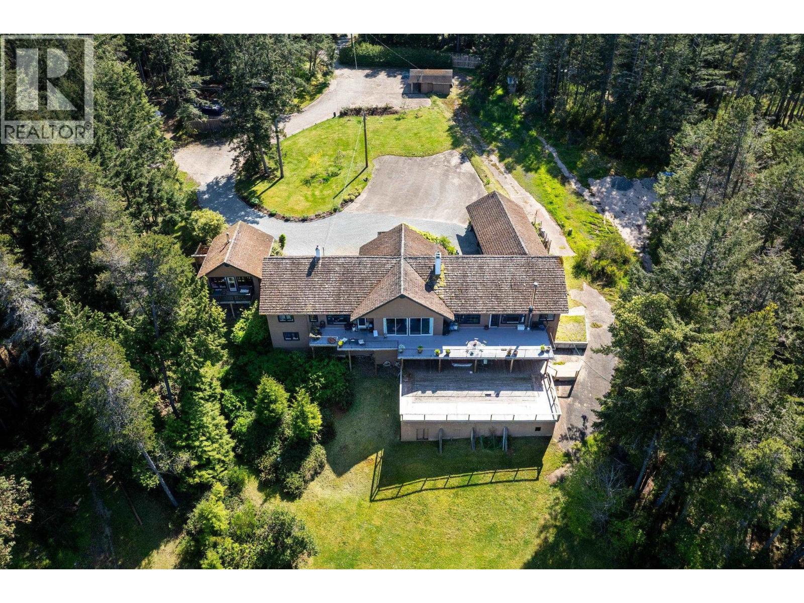 474 W Sticks Allison Road, Galiano Island, British Columbia  V0N 1P0 - Photo 36 - R3137872