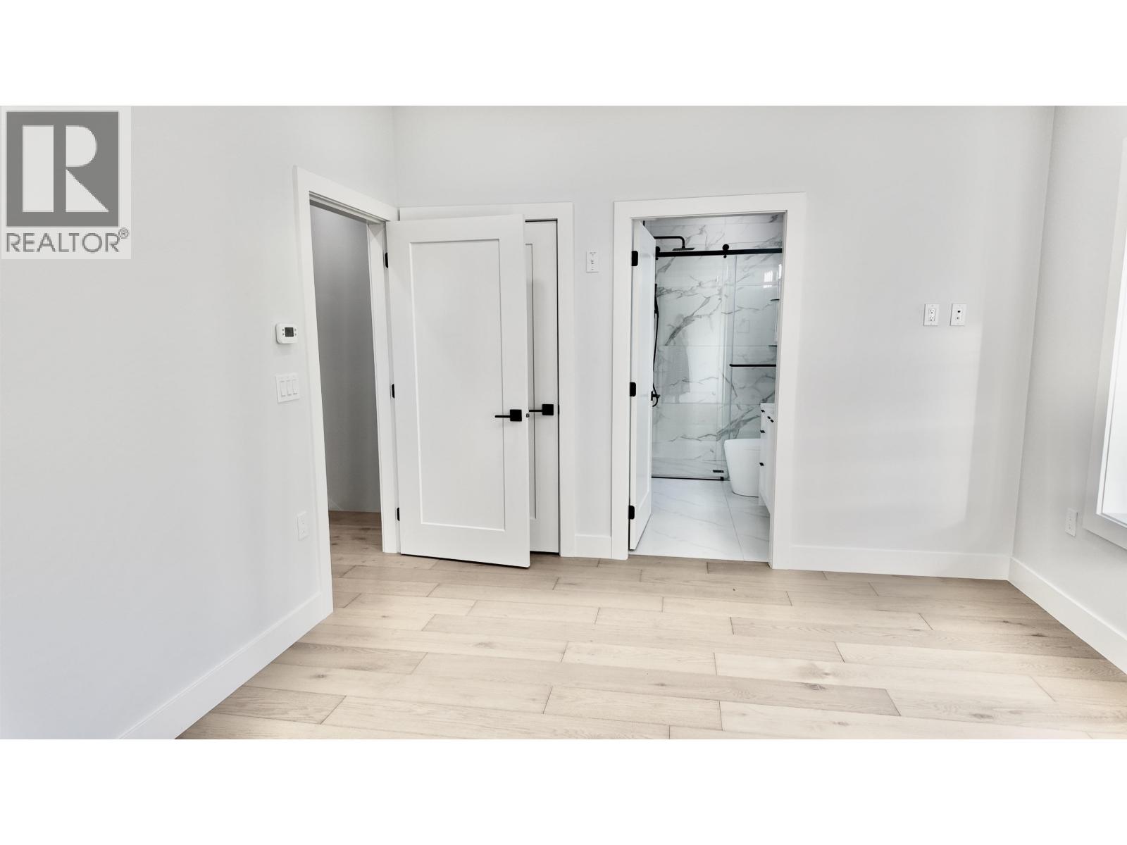 1330 E 64th Avenue, Vancouver, British Columbia  V5X 2P1 - Photo 9 - R3137764
