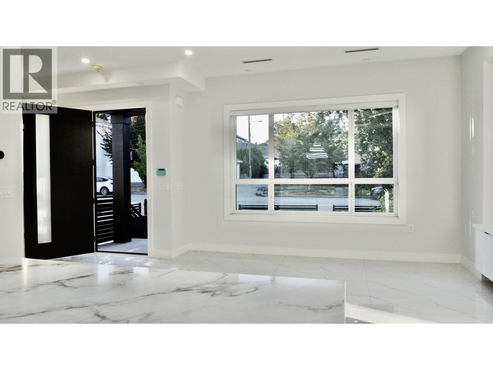 1330 E 64th Avenue, Vancouver, British Columbia  V5X 2P1 - Photo 7 - R3137764