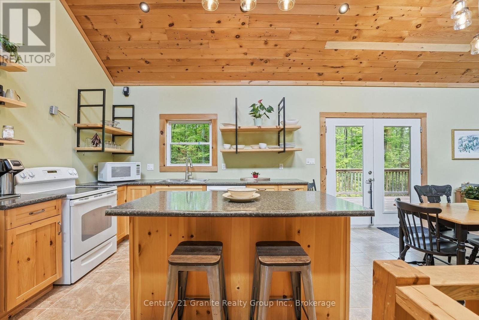 1048 Bacon Road, Minden Hills, Ontario  K0M 2A1 - Photo 3 - X13468450