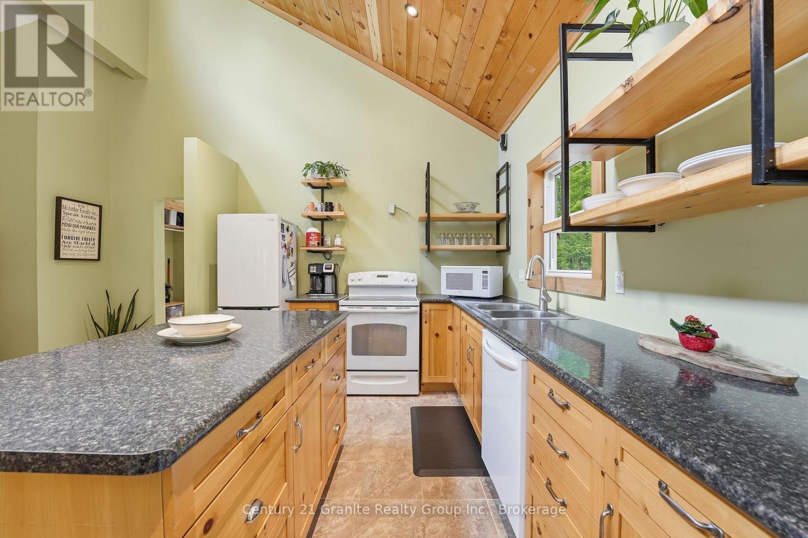 1048 Bacon Road, Minden Hills, Ontario  K0M 2A1 - Photo 4 - X13468450