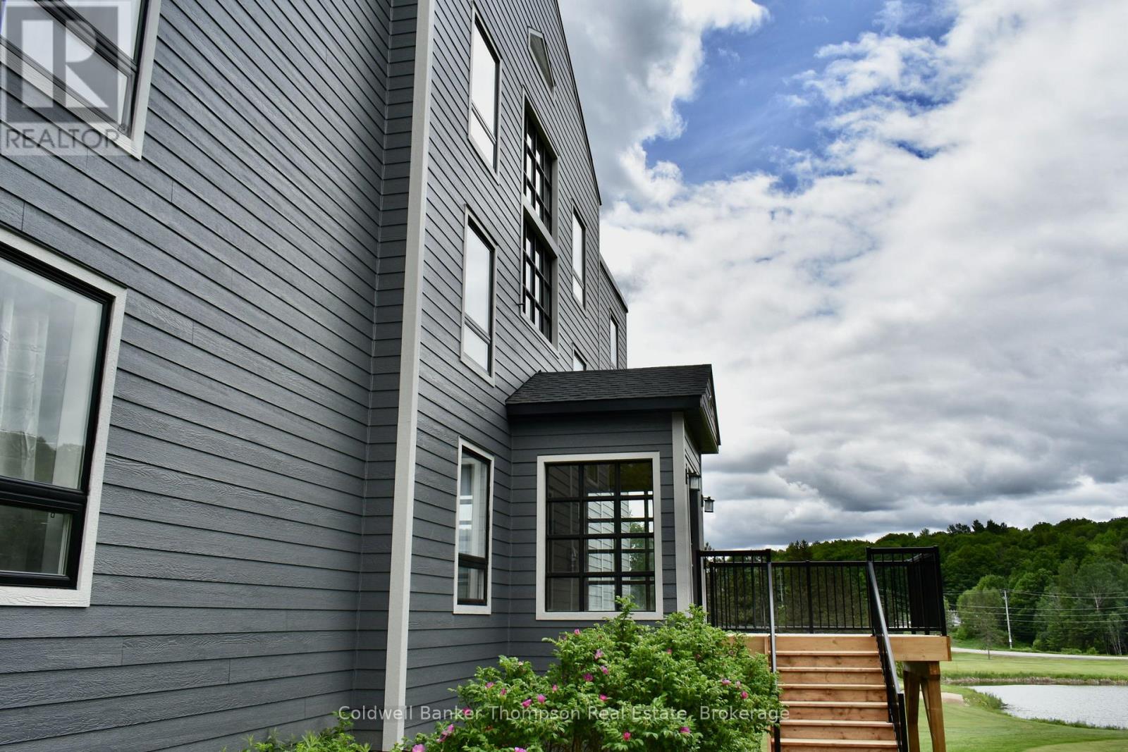 54-208 - 1235 Deerhurst, Summit Lodge Drive, Huntsville, Ontario  P1H 2E8 - Photo 2 - X13468486