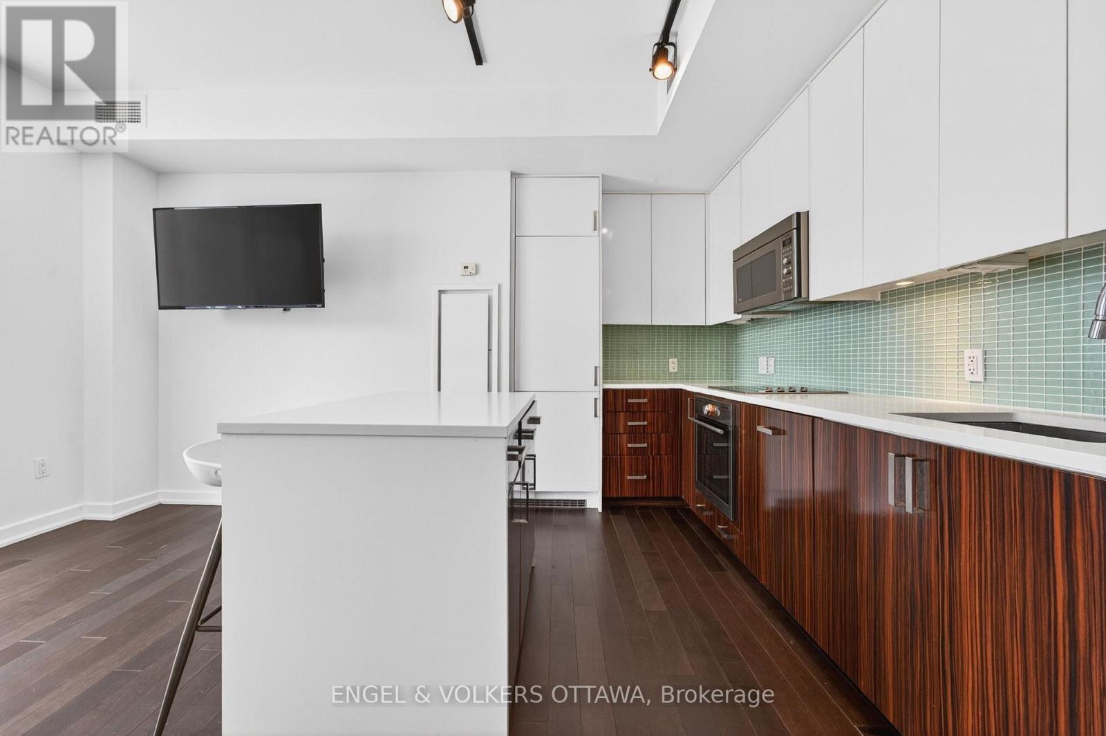 1210 - 300 Lisgar Street, Ottawa, Ontario K2P 0E2 - Photo 13 - X13468518