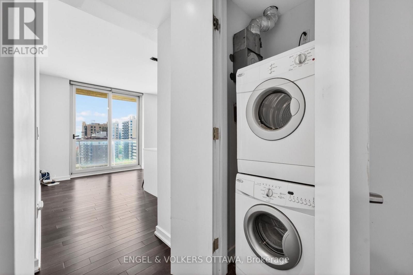 1210 - 300 Lisgar Street, Ottawa, Ontario K2P 0E2 - Photo 4 - X13468518