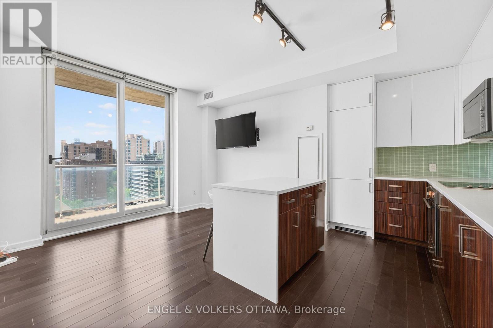 1210 - 300 Lisgar Street, Ottawa, Ontario K2P 0E2 - Photo 5 - X13468518