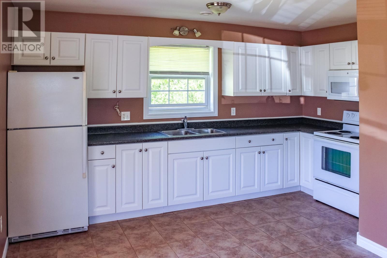 26 Hunter Lane, Charlottetown, Prince Edward Island  C1A 9R5 - Photo 7 - 202615065