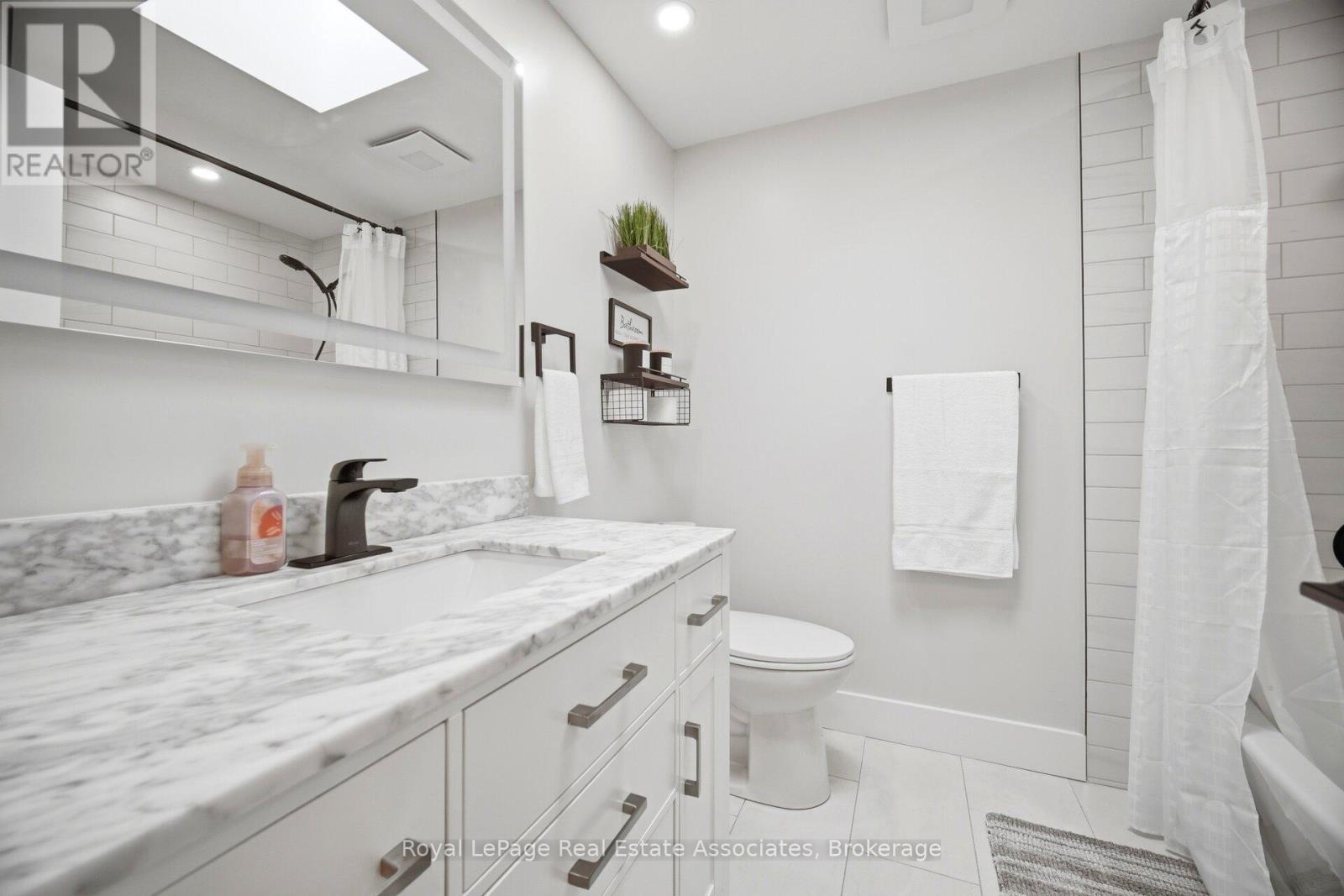 45 Cleaveholm Drive, Halton Hills, Ontario  L7G 3E3 - Photo 28 - W13463366