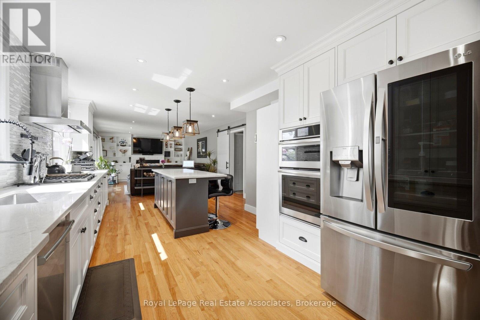 45 Cleaveholm Drive, Halton Hills, Ontario  L7G 3E3 - Photo 14 - W13463366