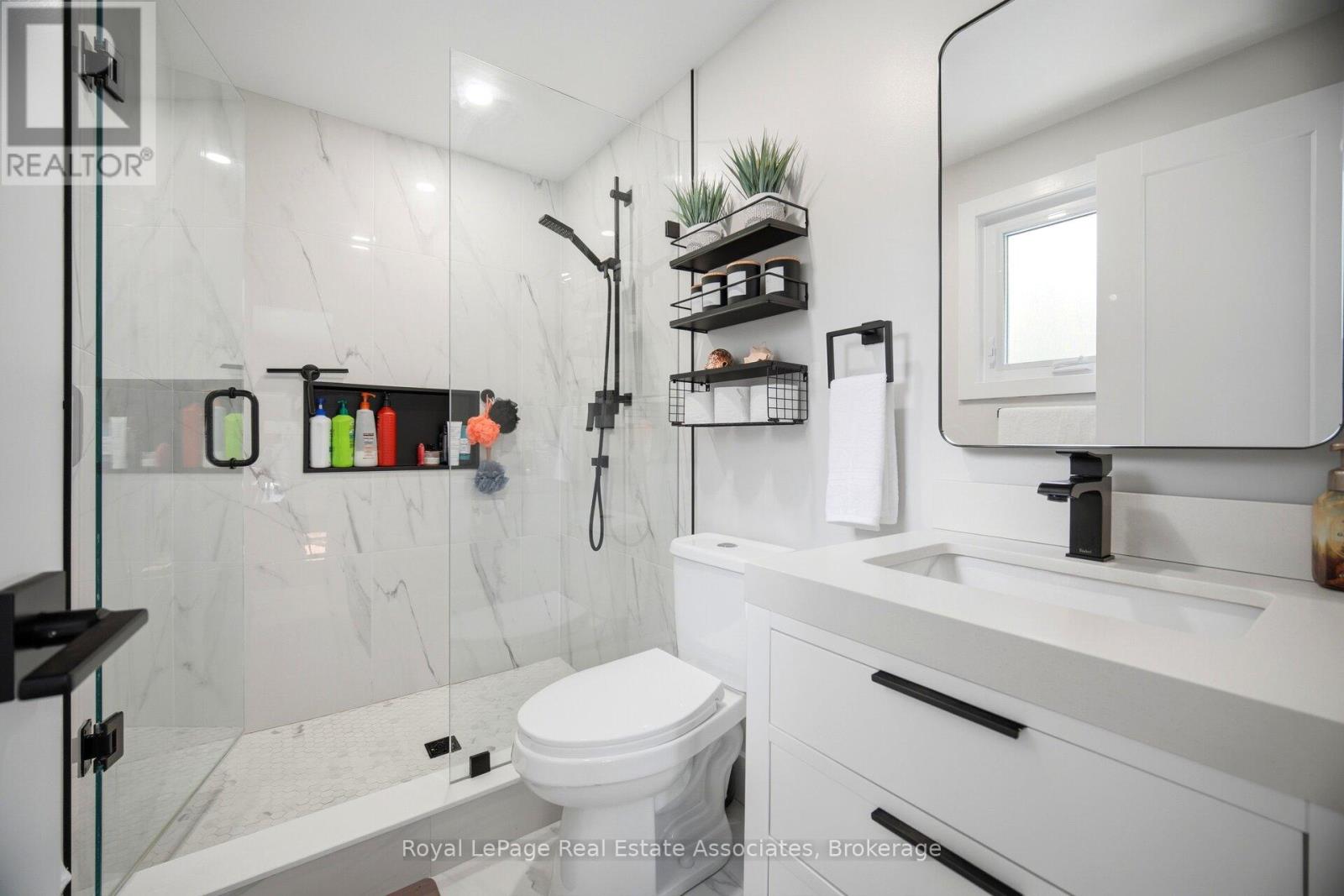 45 Cleaveholm Drive, Halton Hills, Ontario  L7G 3E3 - Photo 21 - W13463366