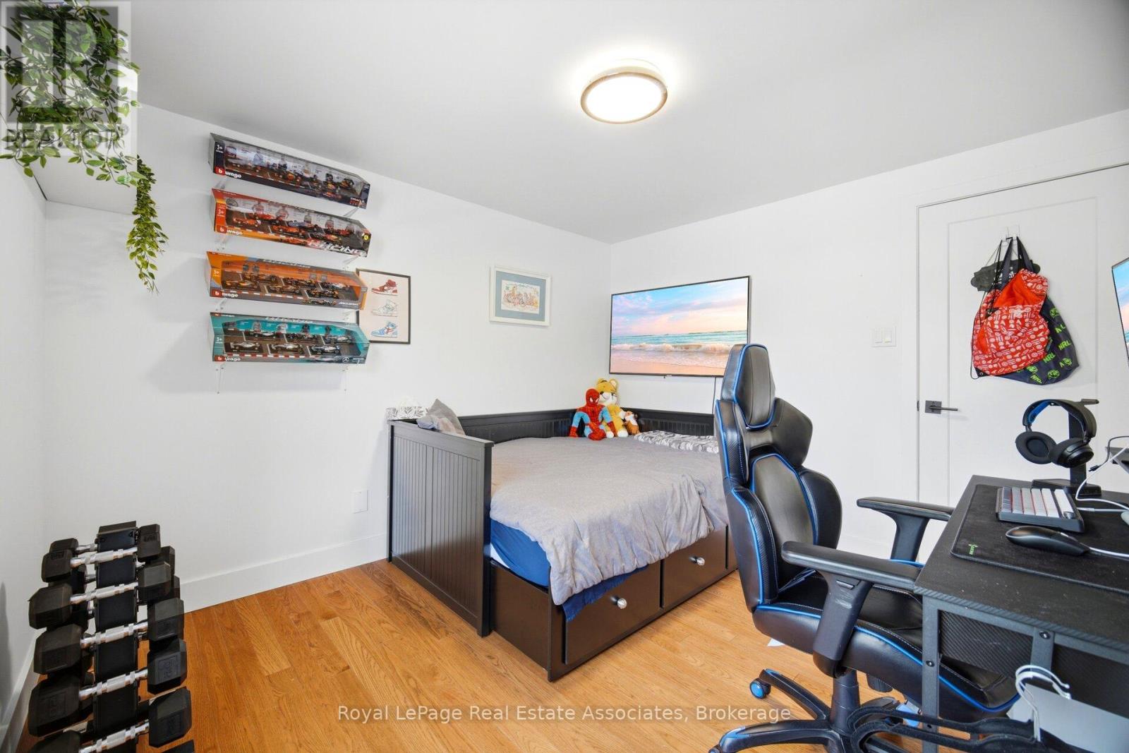 45 Cleaveholm Drive, Halton Hills, Ontario  L7G 3E3 - Photo 25 - W13463366