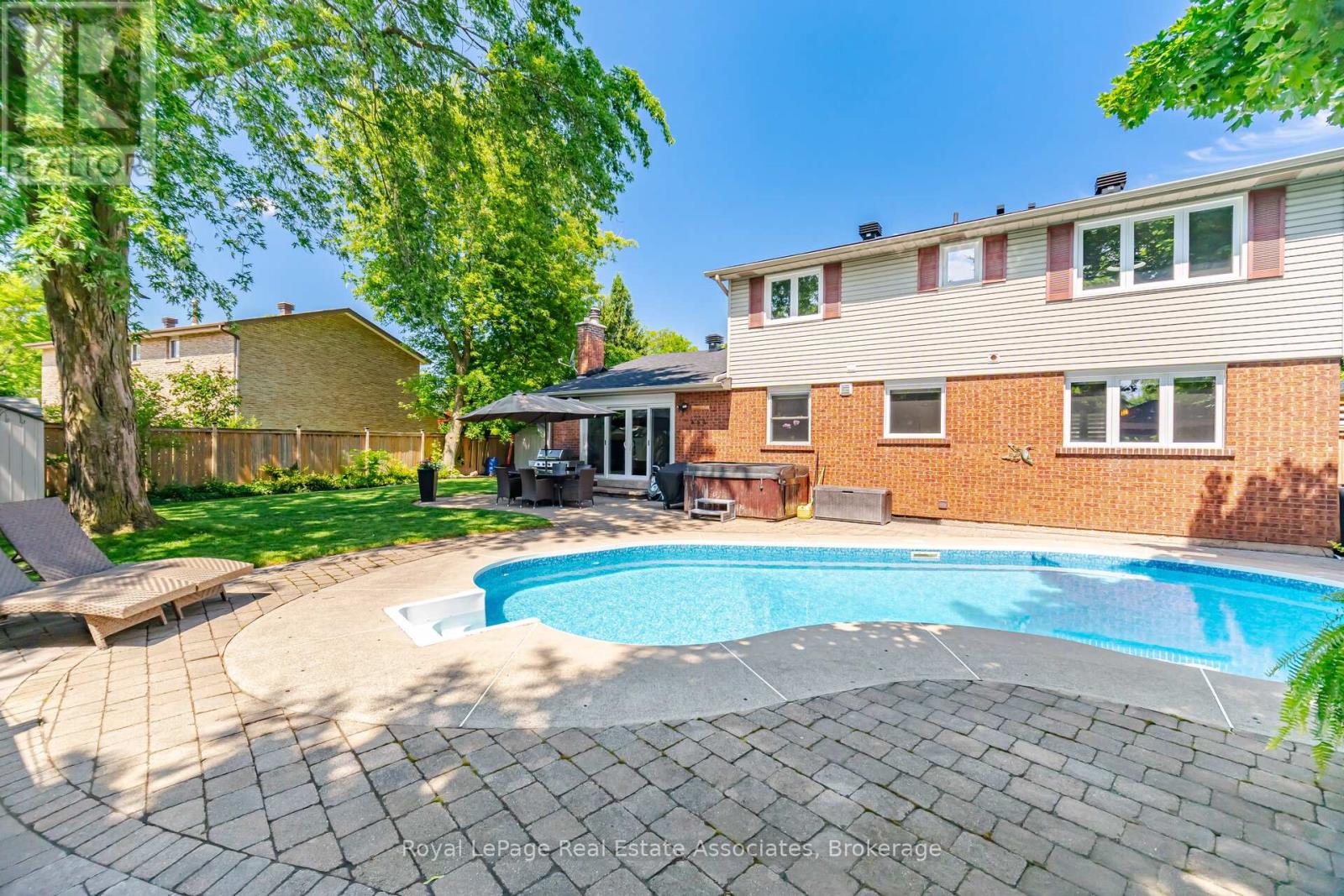 45 Cleaveholm Drive, Halton Hills, Ontario  L7G 3E3 - Photo 37 - W13463366