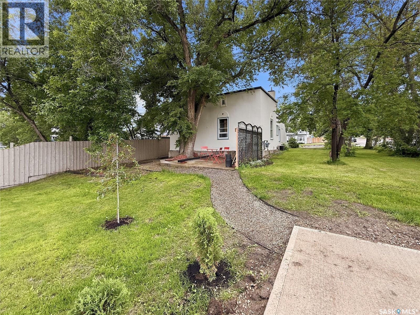 577 2nd Avenue Ne, Swift Current, Saskatchewan  S9H 2E5 - Photo 27 - SK040046