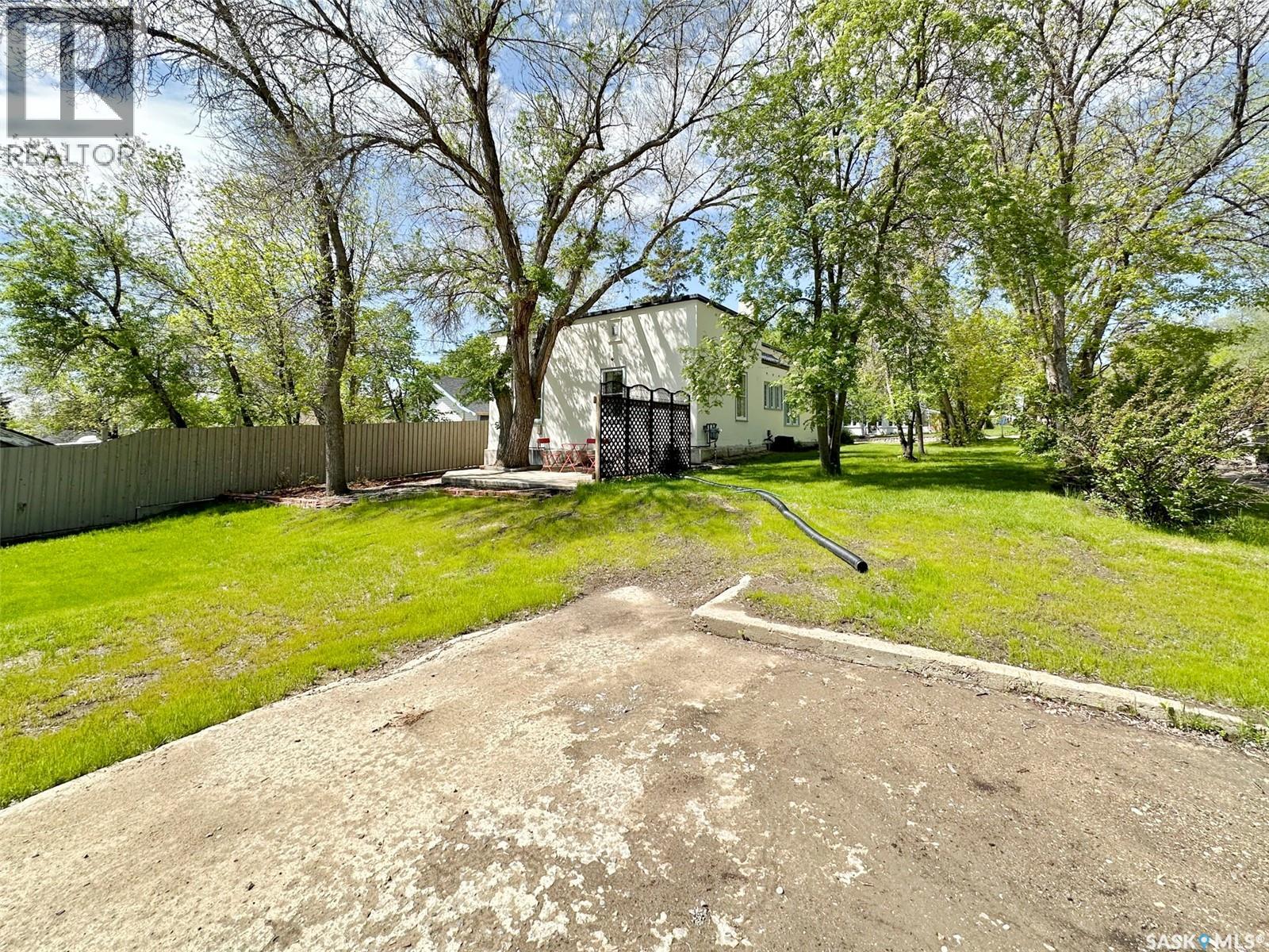 577 2nd Avenue Ne, Swift Current, Saskatchewan  S9H 2E5 - Photo 33 - SK040046