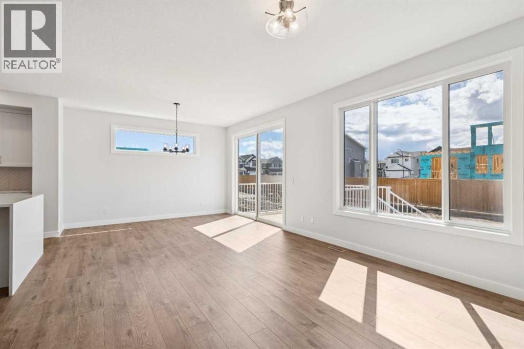 35 Creekside Rise SW, Calgary, Alberta T2X 5V9 - Photo 16 - A2322503