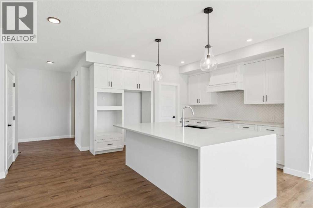 35 Creekside Rise SW, Calgary, Alberta T2X 5V9 - Photo 10 - A2322503