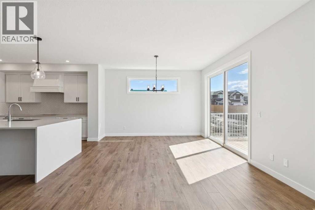 35 Creekside Rise SW, Calgary, Alberta T2X 5V9 - Photo 18 - A2322503
