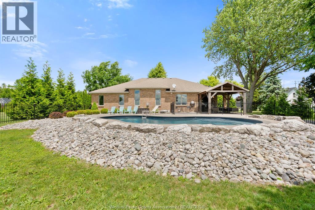 1056 Martin Lane, Lasalle, Ontario  N9J 2X1 - Photo 33 - 26014667