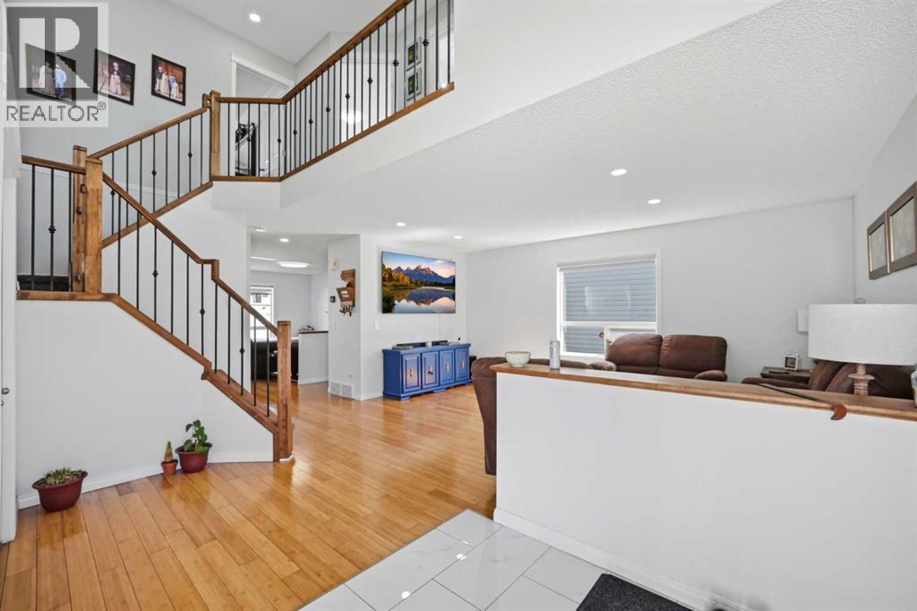 89 Saddlehorn Close NE, Calgary, Alberta  T3J 5C6 - Photo 4 - A2322460