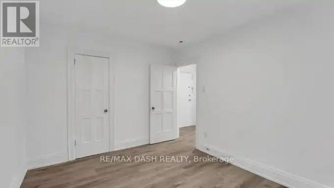 30 - 917 St Clair Avenue W, Toronto, Ontario  M6C 1C7 - Photo 35 - C13468420