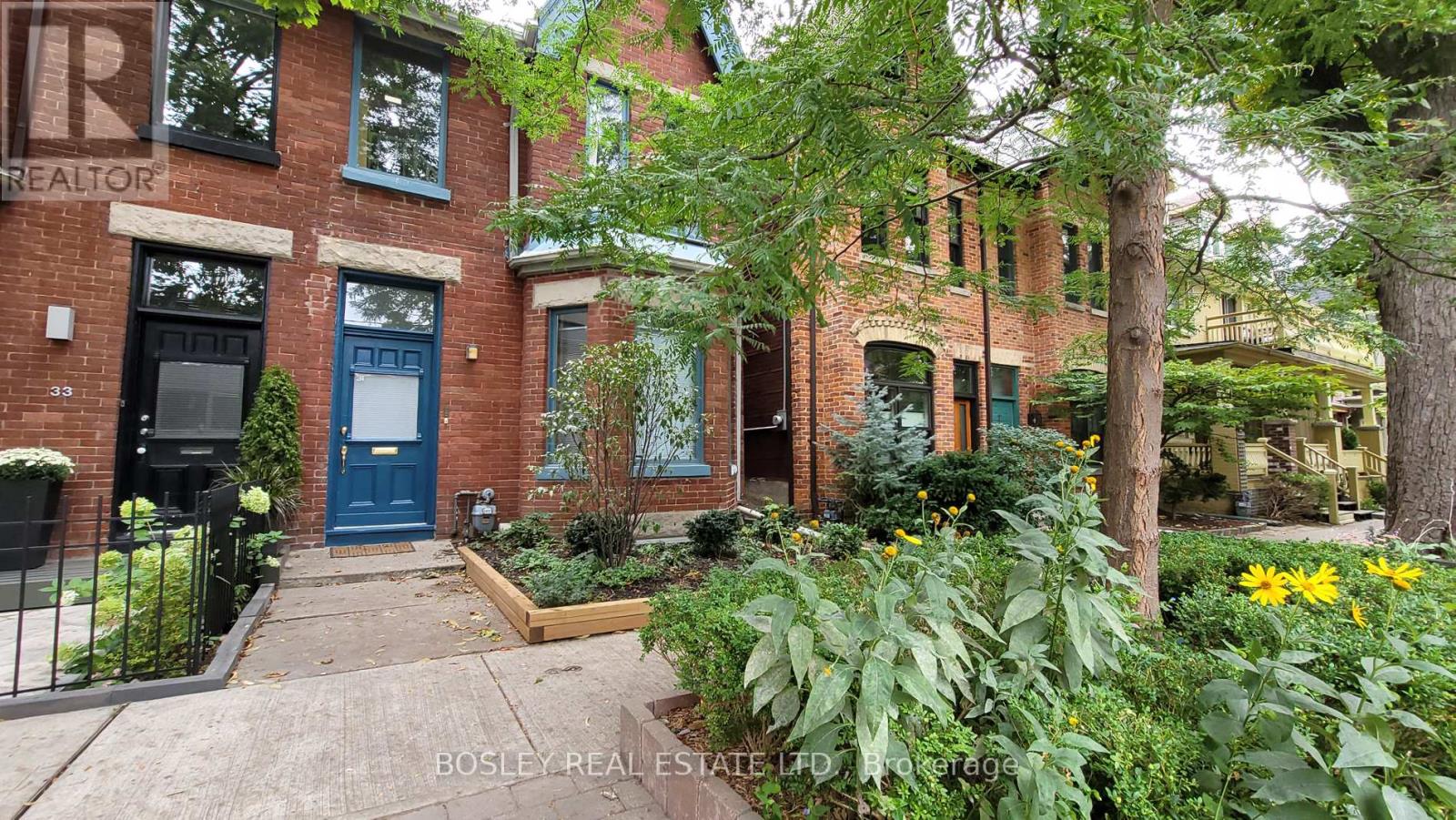 MAIN - 31 SWORD STREET, Toronto, Ontario