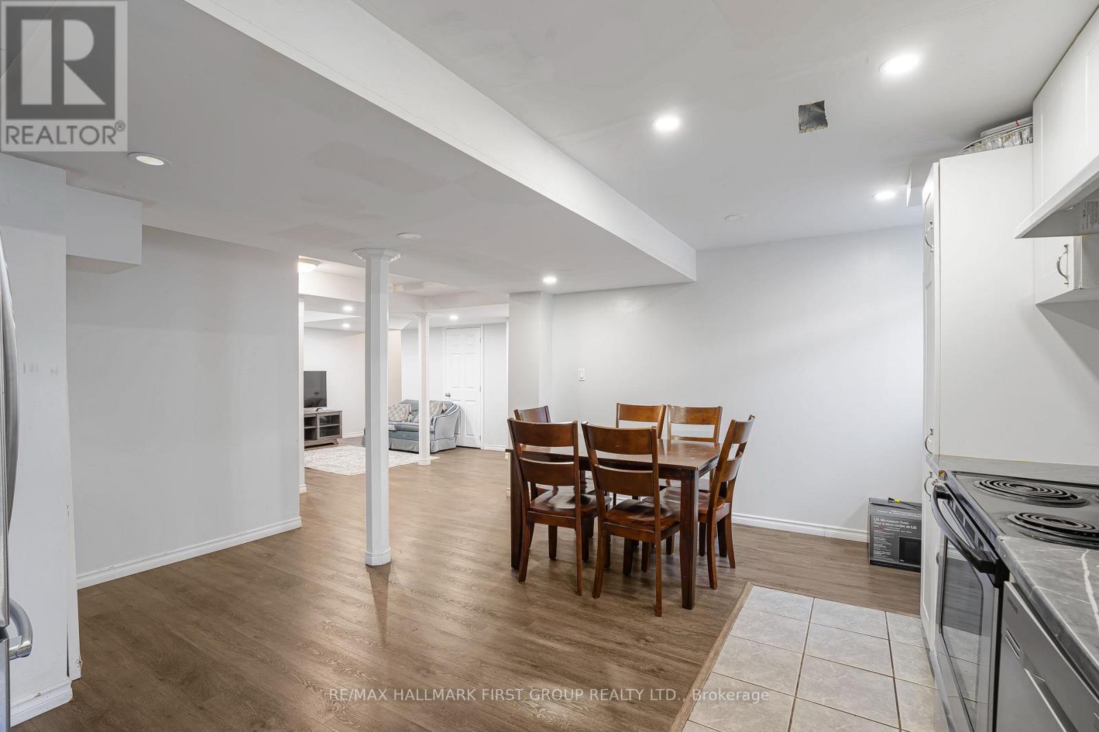86 Seward Crescent, Ajax, Ontario  L1Z 1Y9 - Photo 6 - E13468414