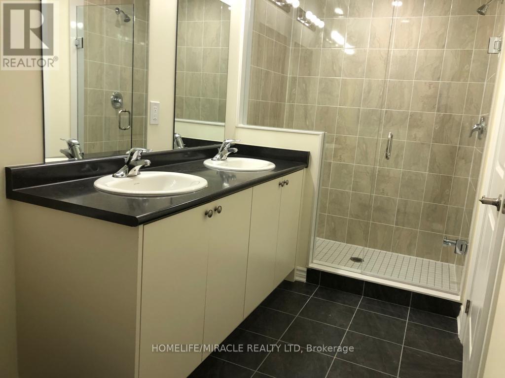 25 Closson Drive, Whitby, Ontario  L1P 0M9 - Photo 13 - E13468426