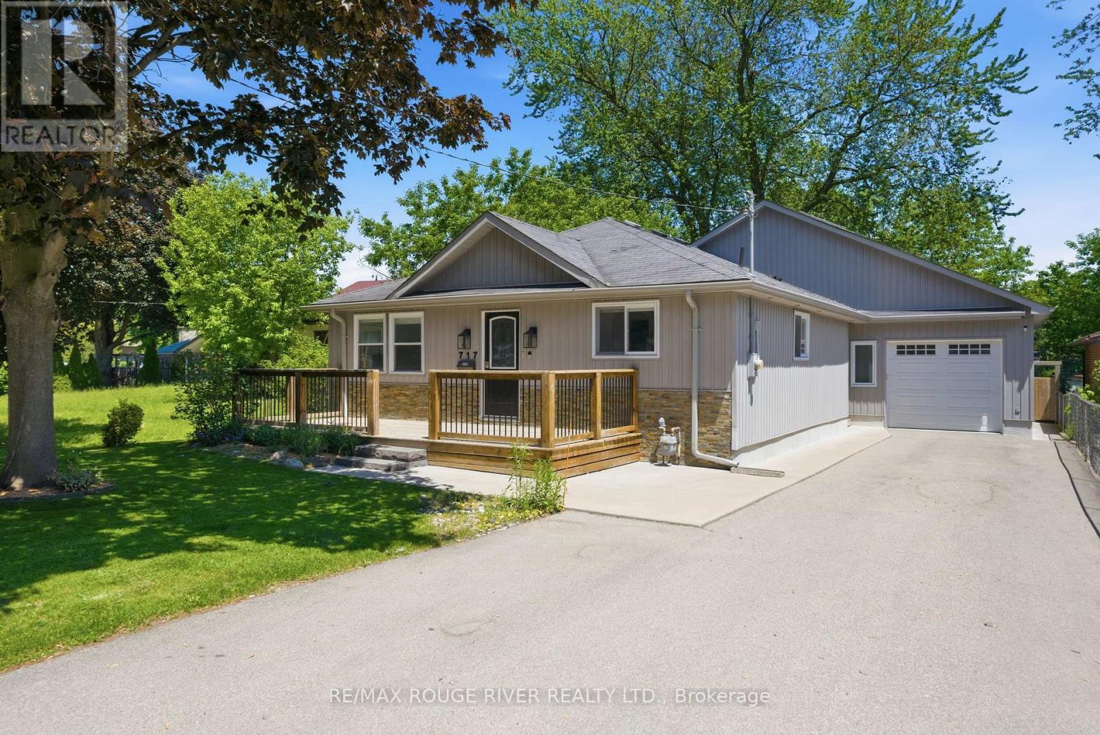 717 HILLVIEW CRESCENT, Pickering, Ontario
