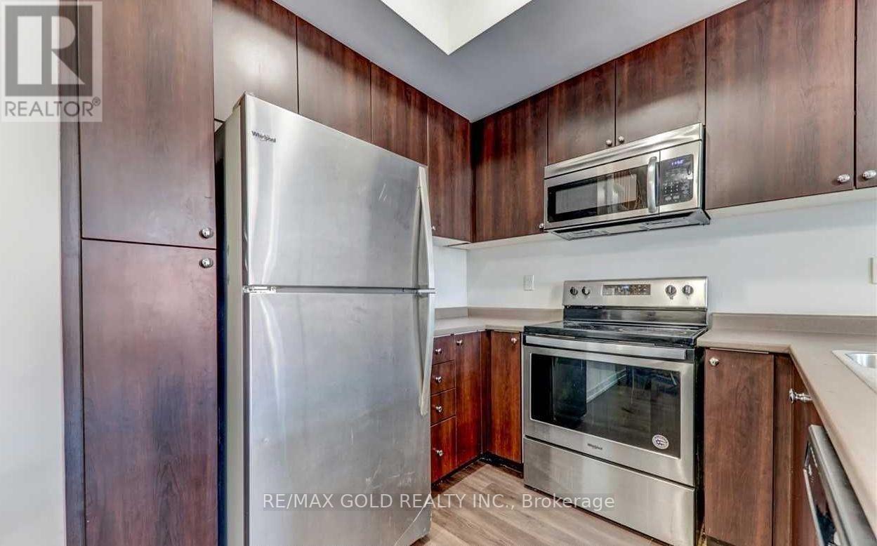 201 - 1555 Kingston Road, Pickering, Ontario  L1V 0E9 - Photo 4 - E13468494