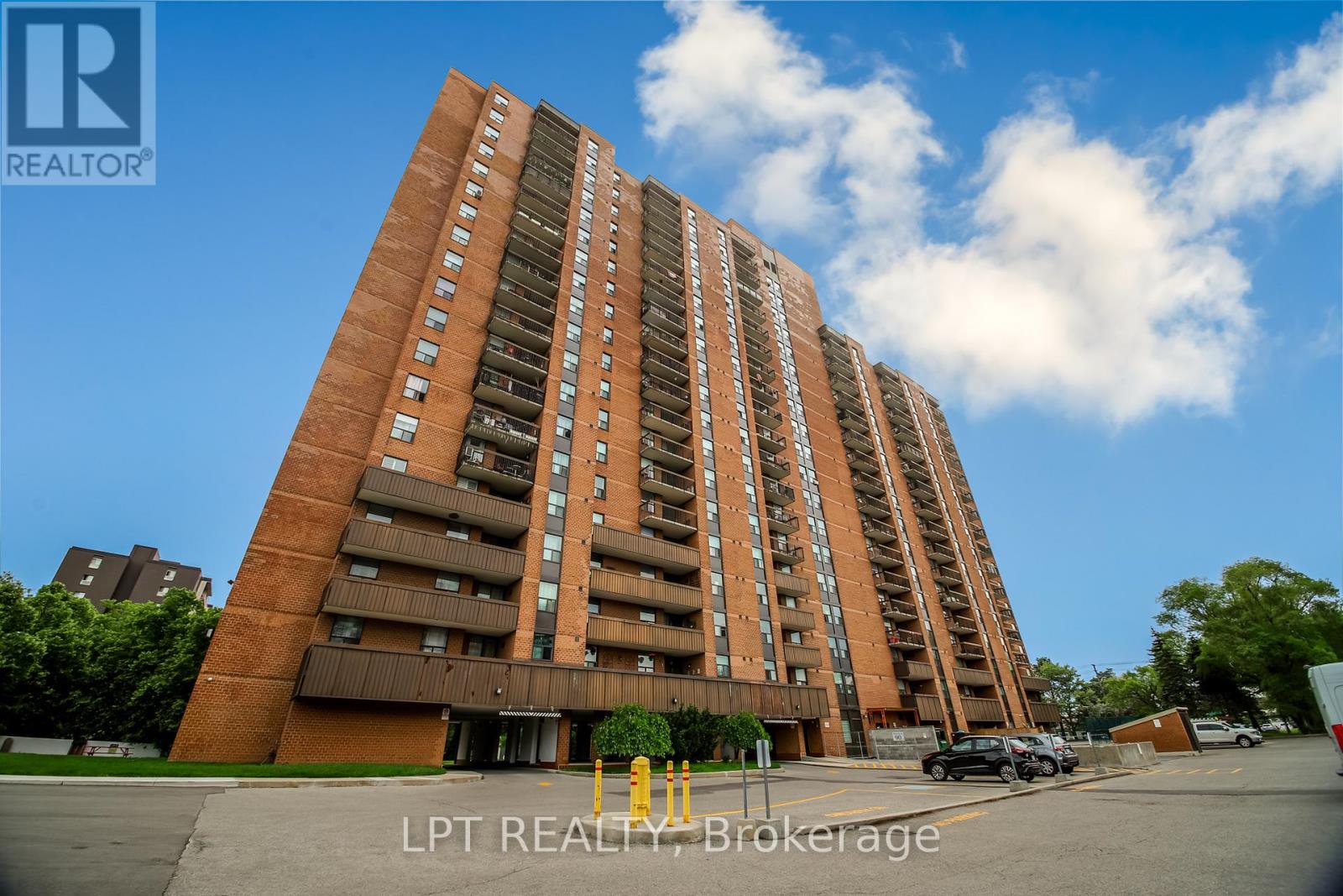 209 - 90 LING ROAD, Toronto, Ontario