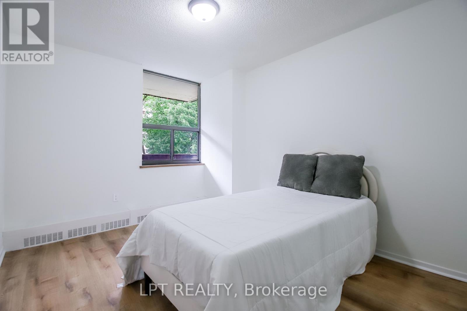 209 - 90 Ling Road, Toronto, Ontario  M1E 4Y3 - Photo 26 - E13468520