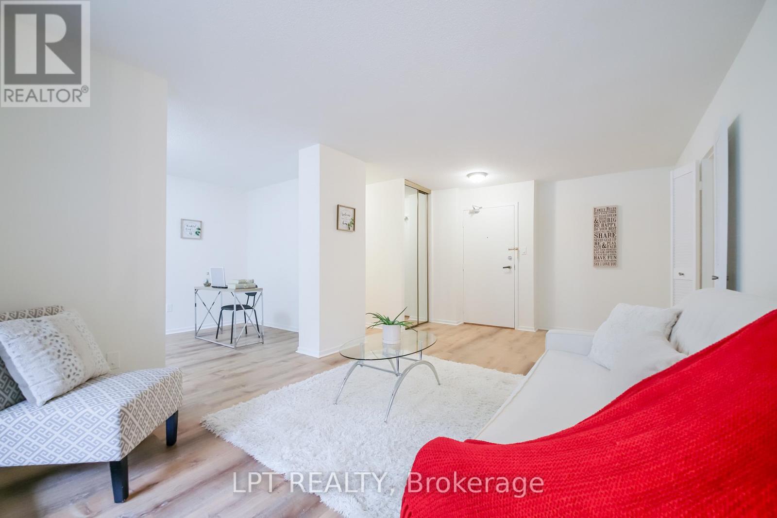 209 - 90 Ling Road, Toronto, Ontario  M1E 4Y3 - Photo 9 - E13468520
