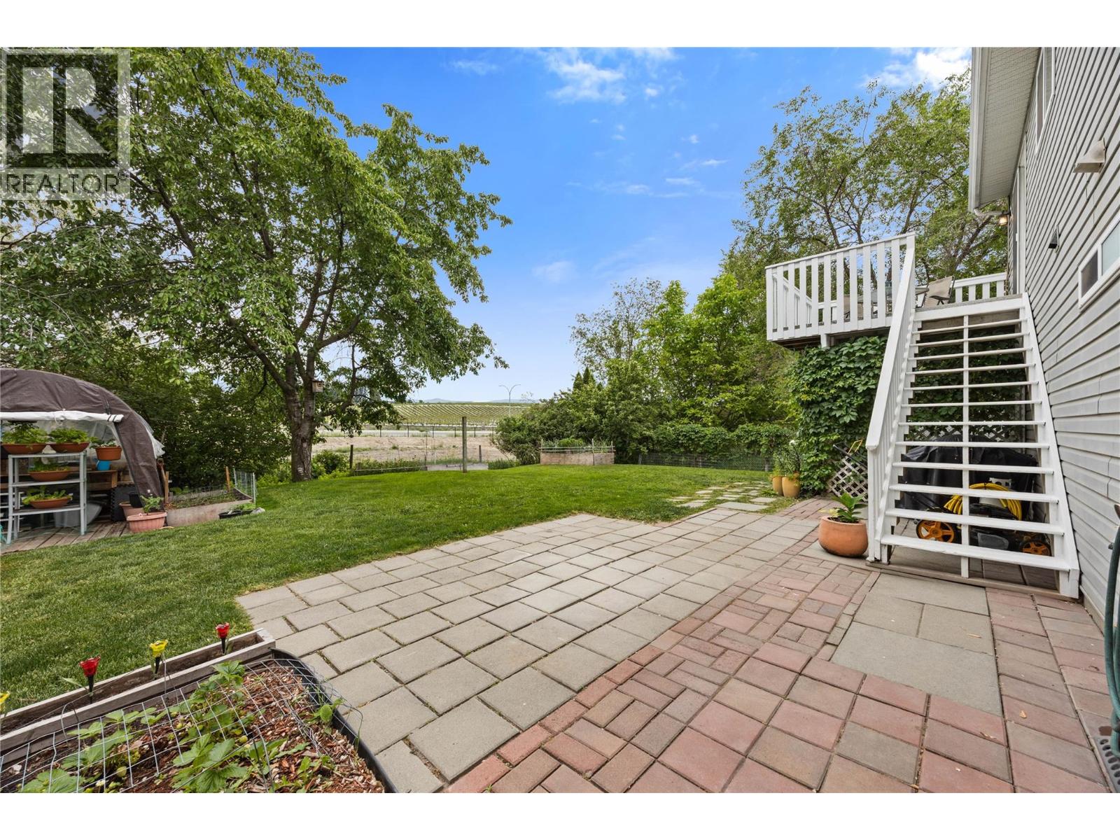 Listing image 24