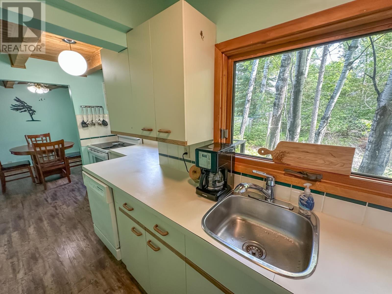 2 Donbrock Dr, Kenora, Ontario  P9N 0A1 - Photo 17 - TB2601577