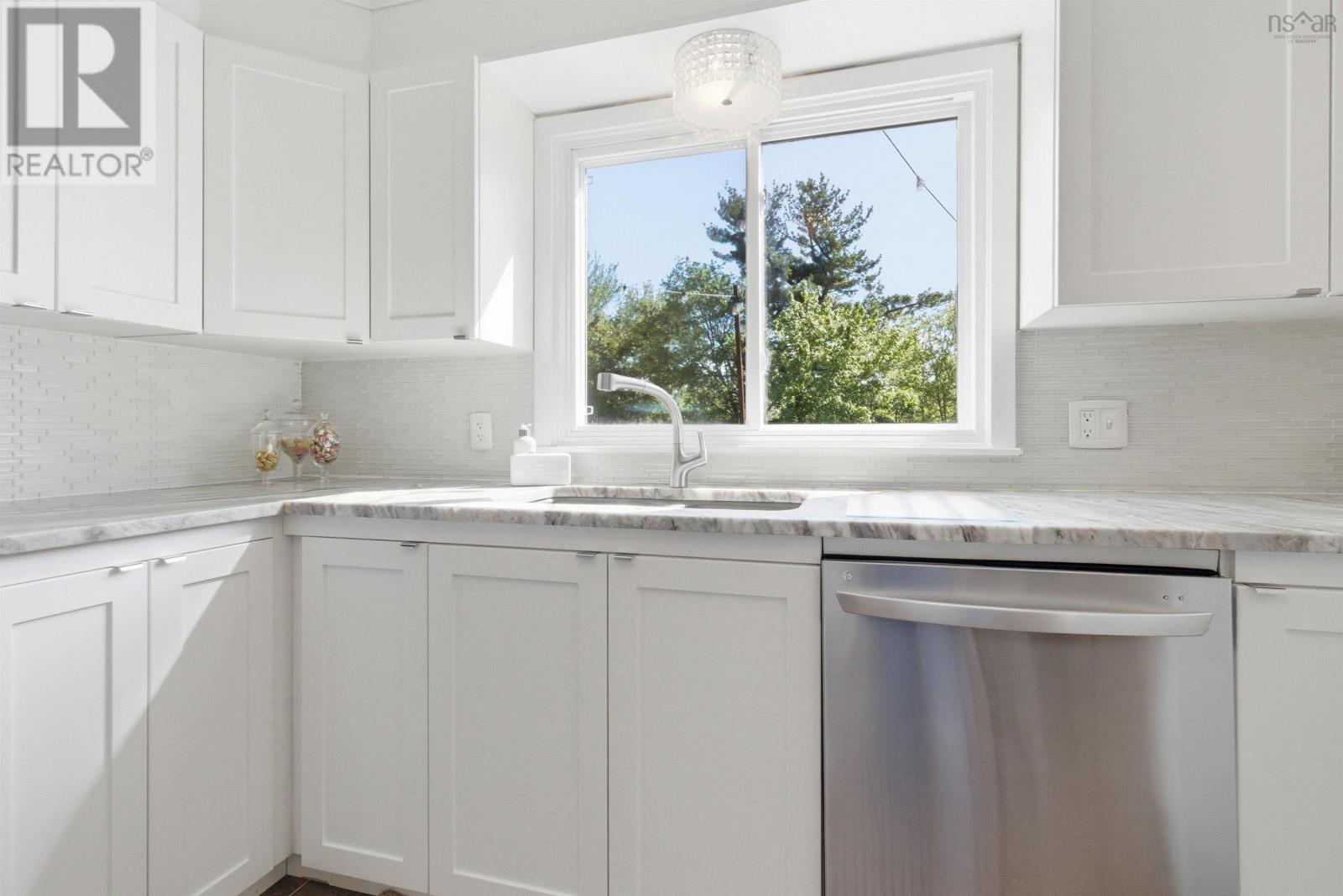 147 Brook Street, Halifax, Nova Scotia  B3N 2A7 - Photo 13 - 202615063