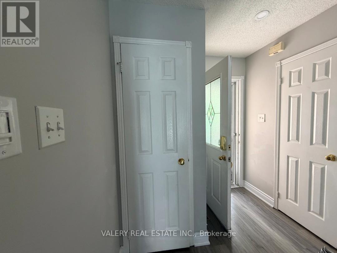 12 Letty Avenue, Brampton, Ontario  L6Y 4T5 - Photo 13 - W13468386