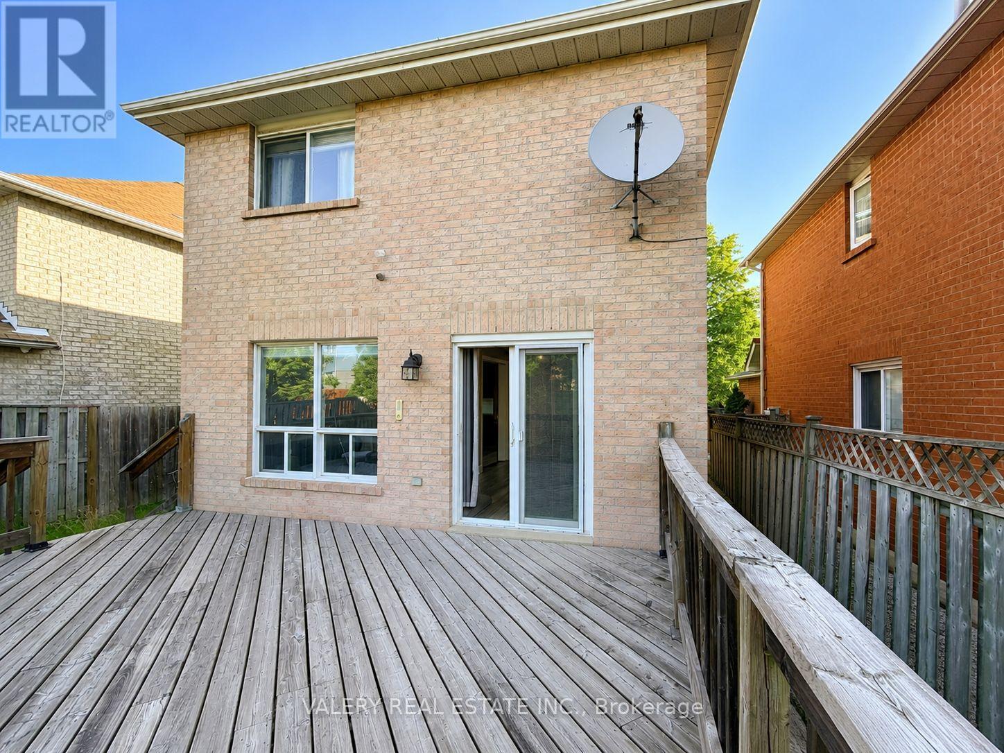 12 Letty Avenue, Brampton, Ontario  L6Y 4T5 - Photo 17 - W13468386