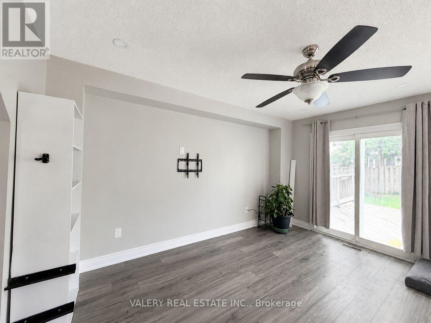 12 Letty Avenue, Brampton, Ontario  L6Y 4T5 - Photo 5 - W13468386