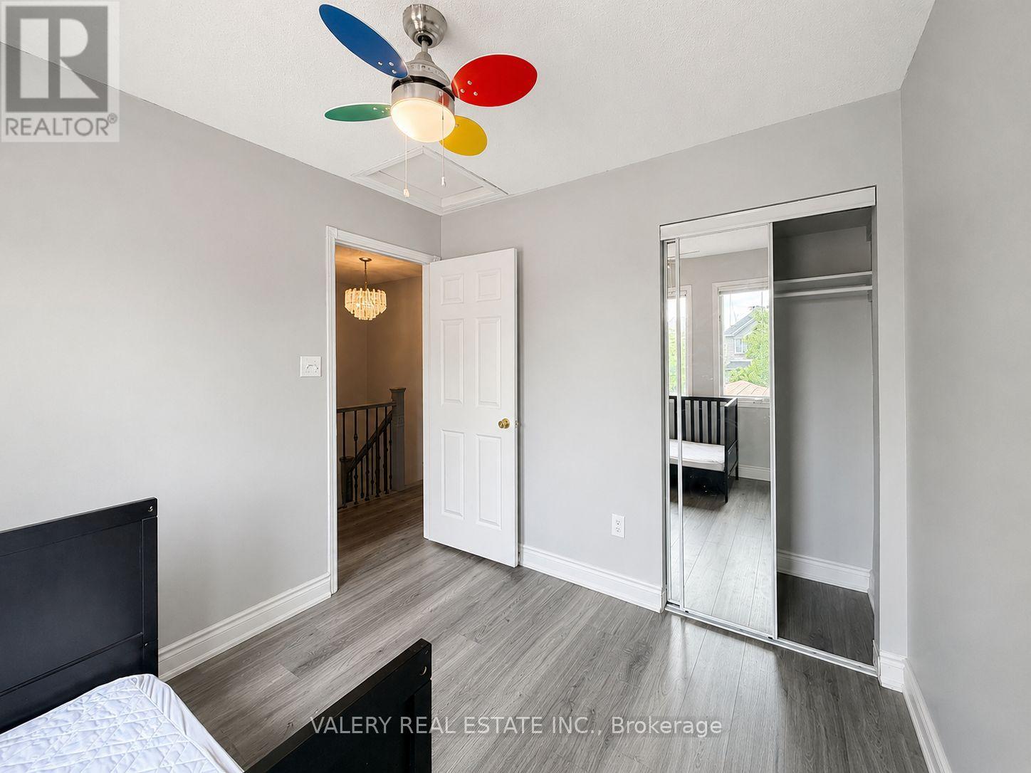 12 Letty Avenue, Brampton, Ontario  L6Y 4T5 - Photo 8 - W13468386