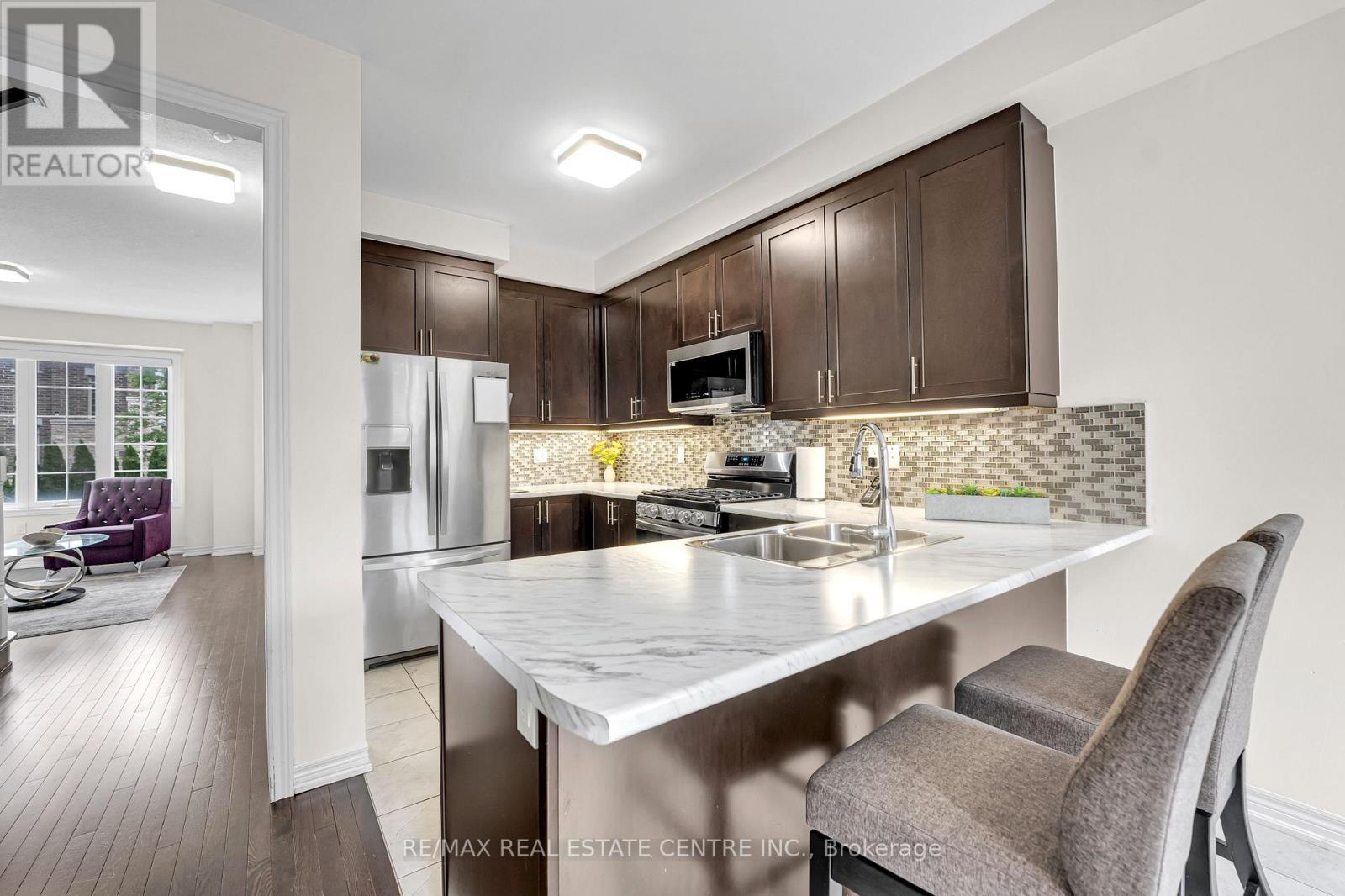 76 Saint Dennis Road, Brampton, Ontario L6R 3Z2 - Photo 13 - W13468448