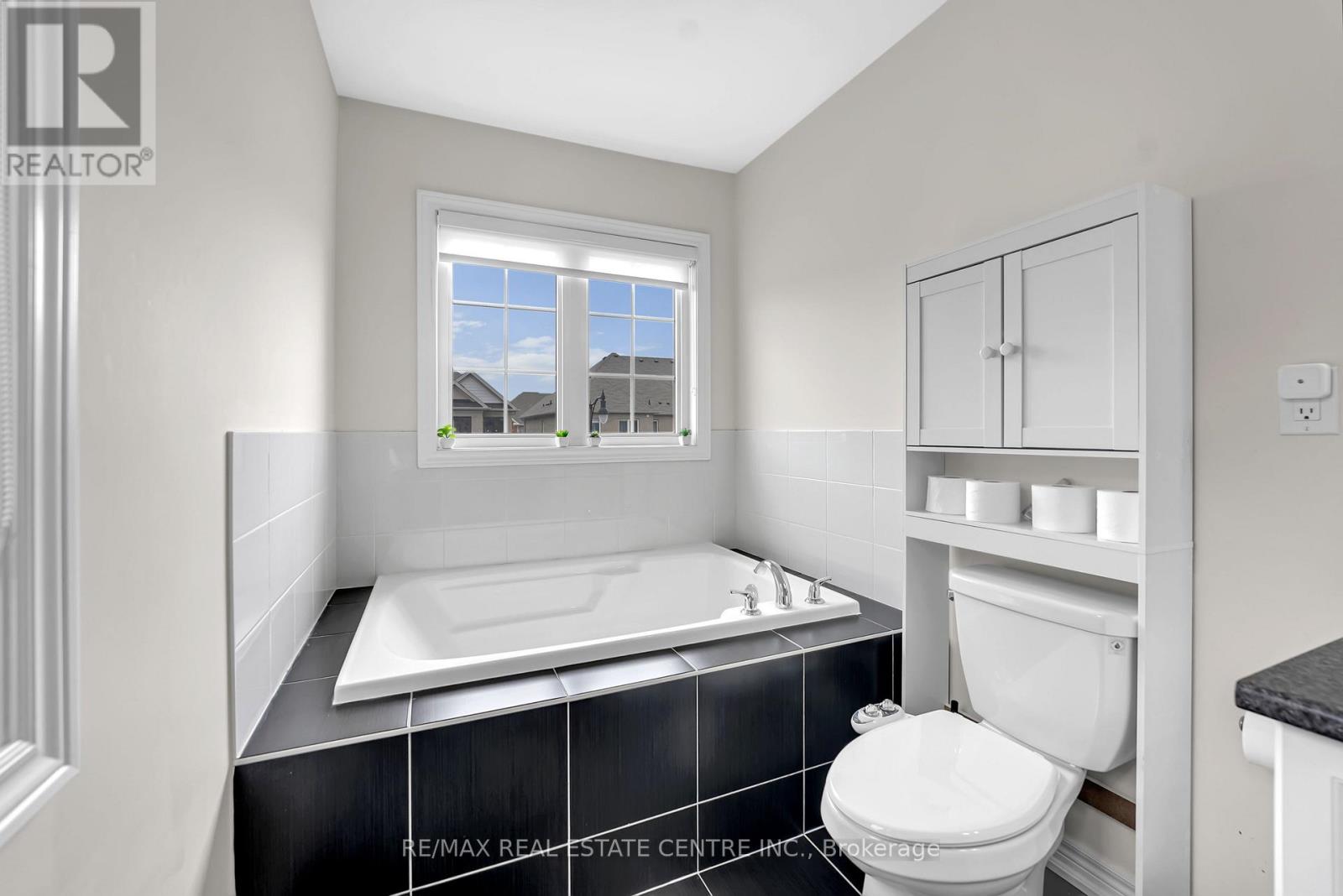 76 Saint Dennis Road, Brampton, Ontario L6R 3Z2 - Photo 22 - W13468448