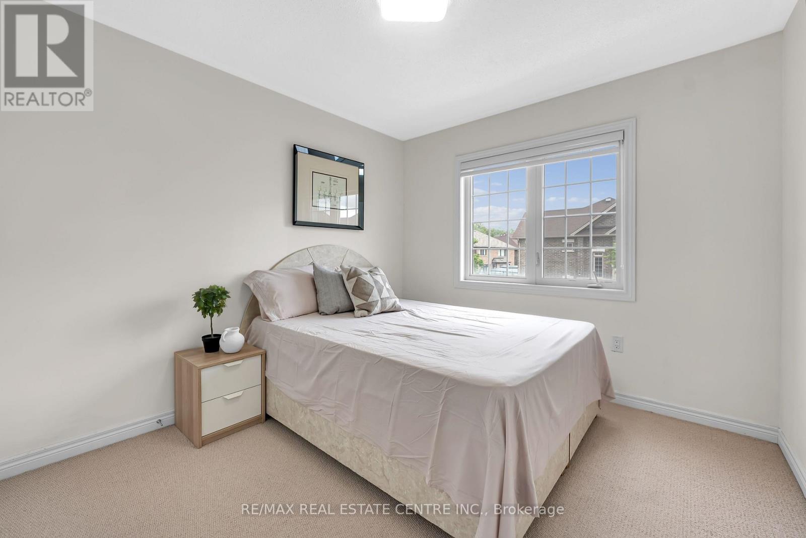 76 Saint Dennis Road, Brampton, Ontario L6R 3Z2 - Photo 24 - W13468448