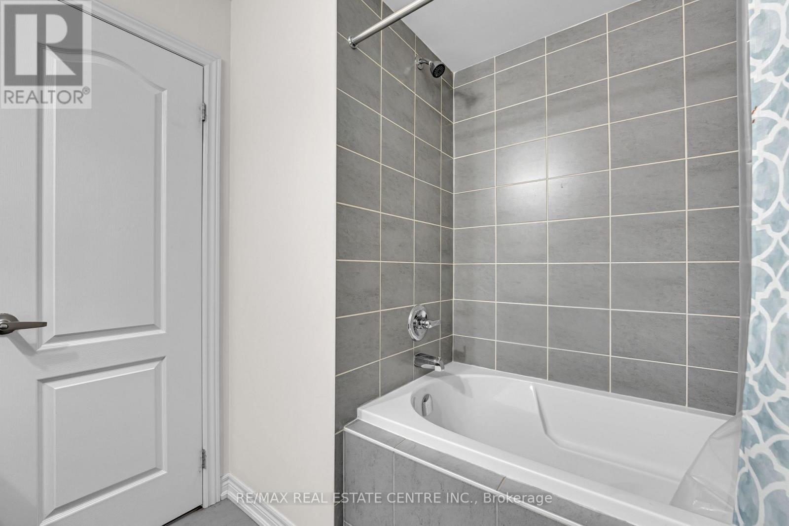 76 Saint Dennis Road, Brampton, Ontario L6R 3Z2 - Photo 29 - W13468448